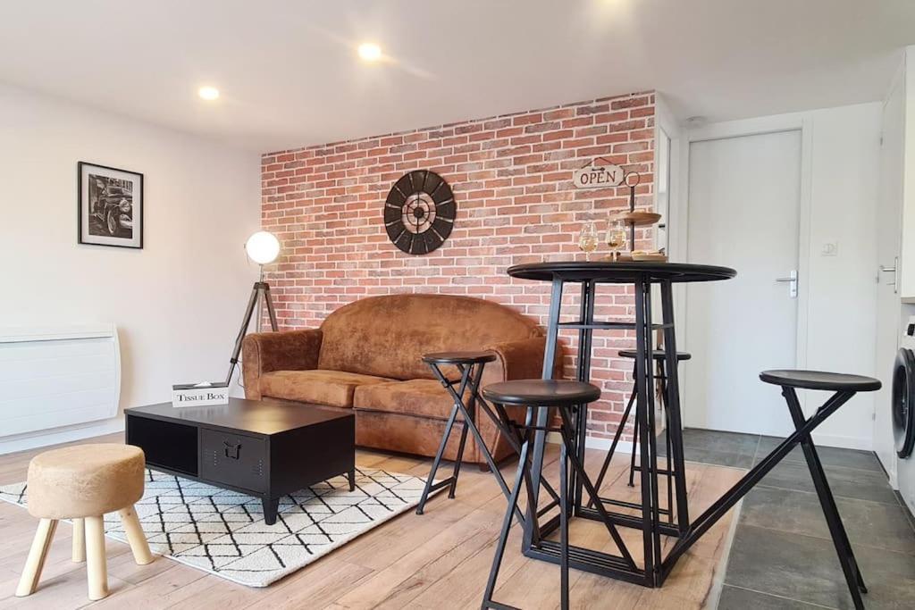L'Atelier D'Emilie Apartment Bessines Exterior photo